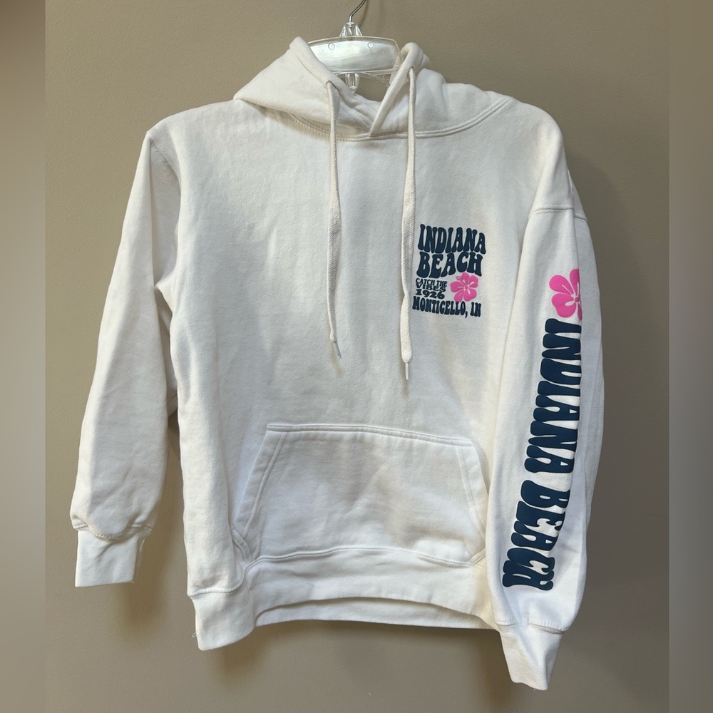 Indiana Beach Women’s Small Hoodie Sweatshirt from 2023 Season Popular Apparel